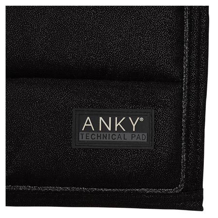 Mantilla doma Anky Black logo.